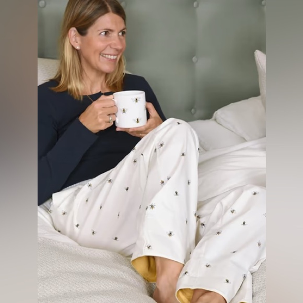 {SOPHIE ALLPORT} White Bee Print Cotton Pajama Pants